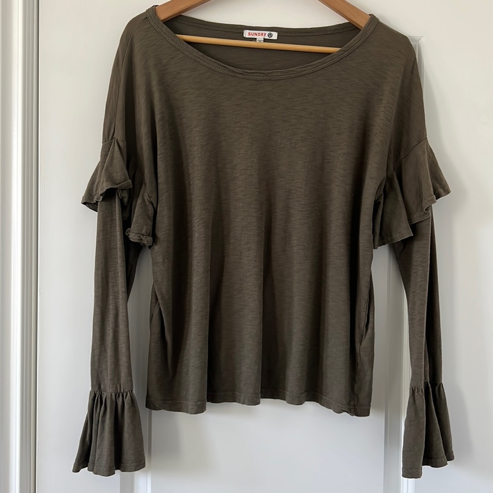 Sundry Double Ruffle Long Sleeve Tee in Army Green